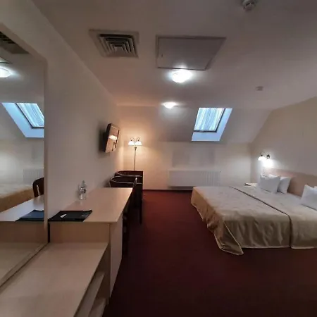 Hotel Onovo Dendra Kiev