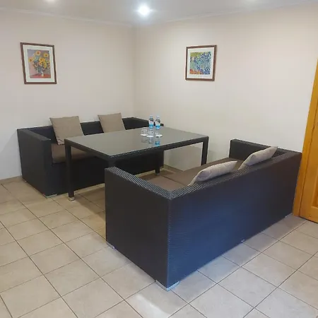 Onovo Dendra Hotel 4*