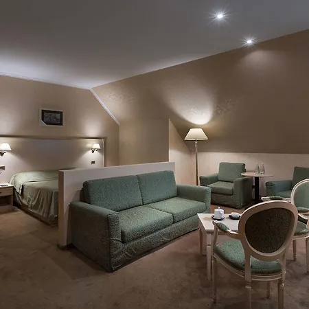Hotel Onovo Dendra Kiev